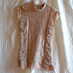 Beautiful preowned romantic cdr lace blouse